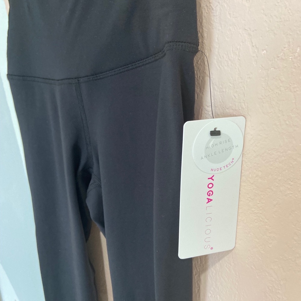 Yogalicious Leggings.
